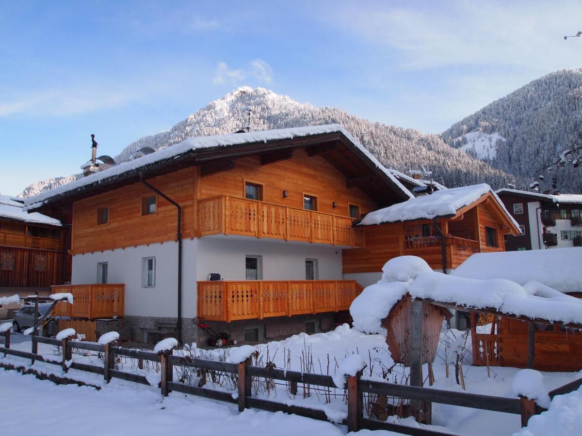 Ciasa Giorgina Appartement Pozza di Fassa Buitenkant foto