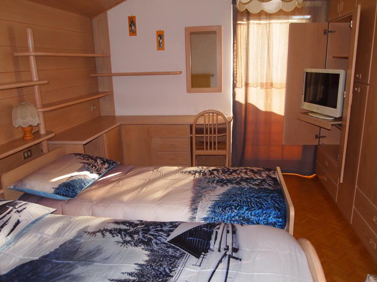 Ciasa Giorgina Appartement Pozza di Fassa Buitenkant foto
